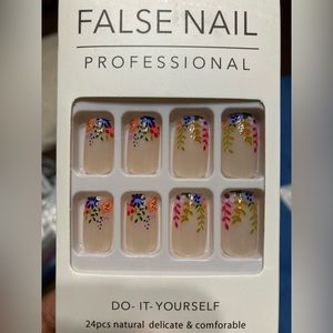 2 NIB False Nails DIY with floral design